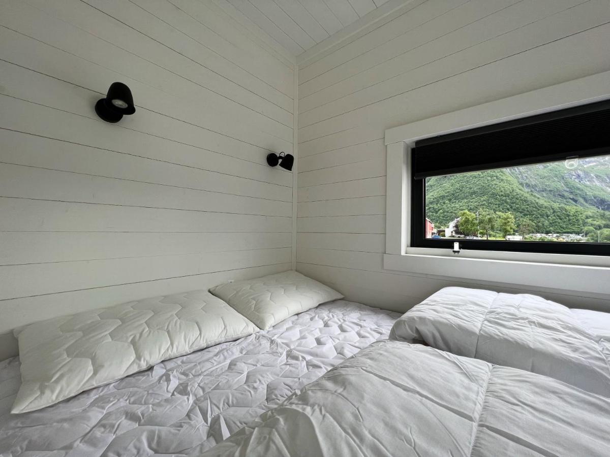 Setnes Feriesenter Hostel Veblungsnes Bagian luar foto